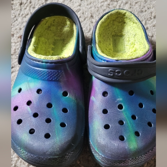 CROCS Kids' Tie-Dye Water Shoes - Picture 1 of 3